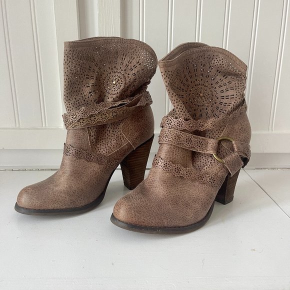 Not Rated Buckle Lace / Sequin Boots - Picture 1 of 10